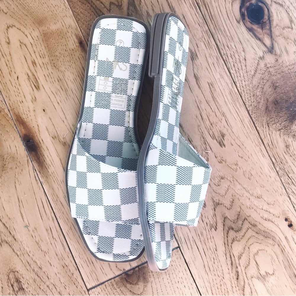 Boutique Checker Slip-On Open Toe Sandal Women’s Multi Sizes NIB - Picture 6 of 9